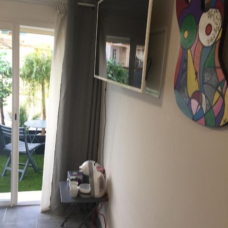 Chez Sandy Bed & Breakfast โอบาญ ภายนอก รูปภาพ